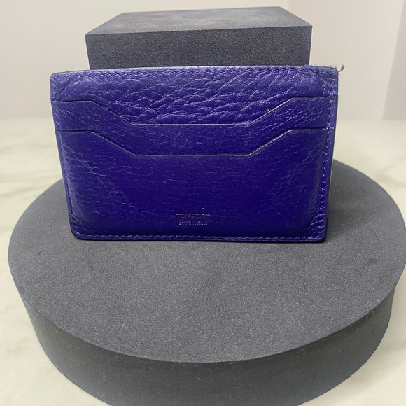 Tom Ford leather card case. Made in Italy. 4 compartments. Excellent condition. - Picture 2 of 6